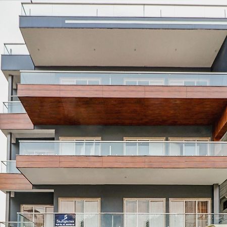 Townhouse Skylight Near Medanta Hospital Hotel Гургаон Екстериор снимка